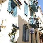 Polyxenia Hotell