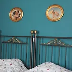 Polyxenia Hotell 4*