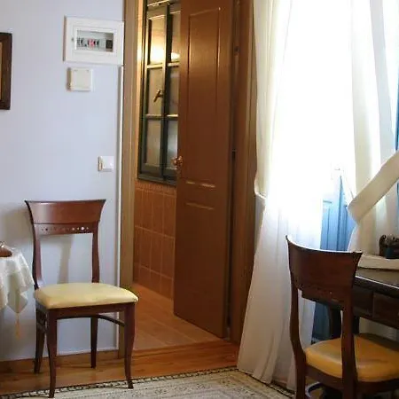 Polyxenia Hotel