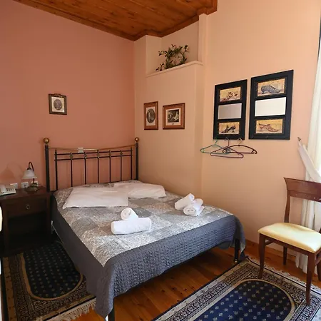 Отель Polyxenia