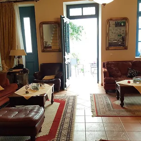 Отель Polyxenia Нафплион