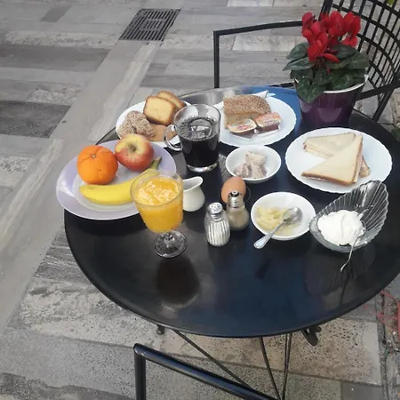 Polyxenia Отель Нафплион