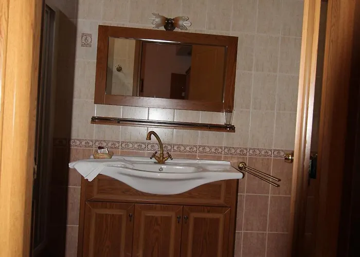 Polyxenia מלון נאפפליו